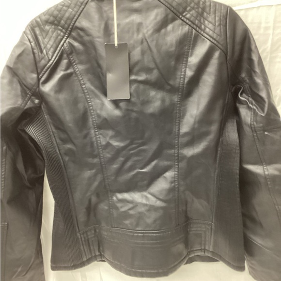 Giolshon Faux Leather Jacket - Picture 2 of 3